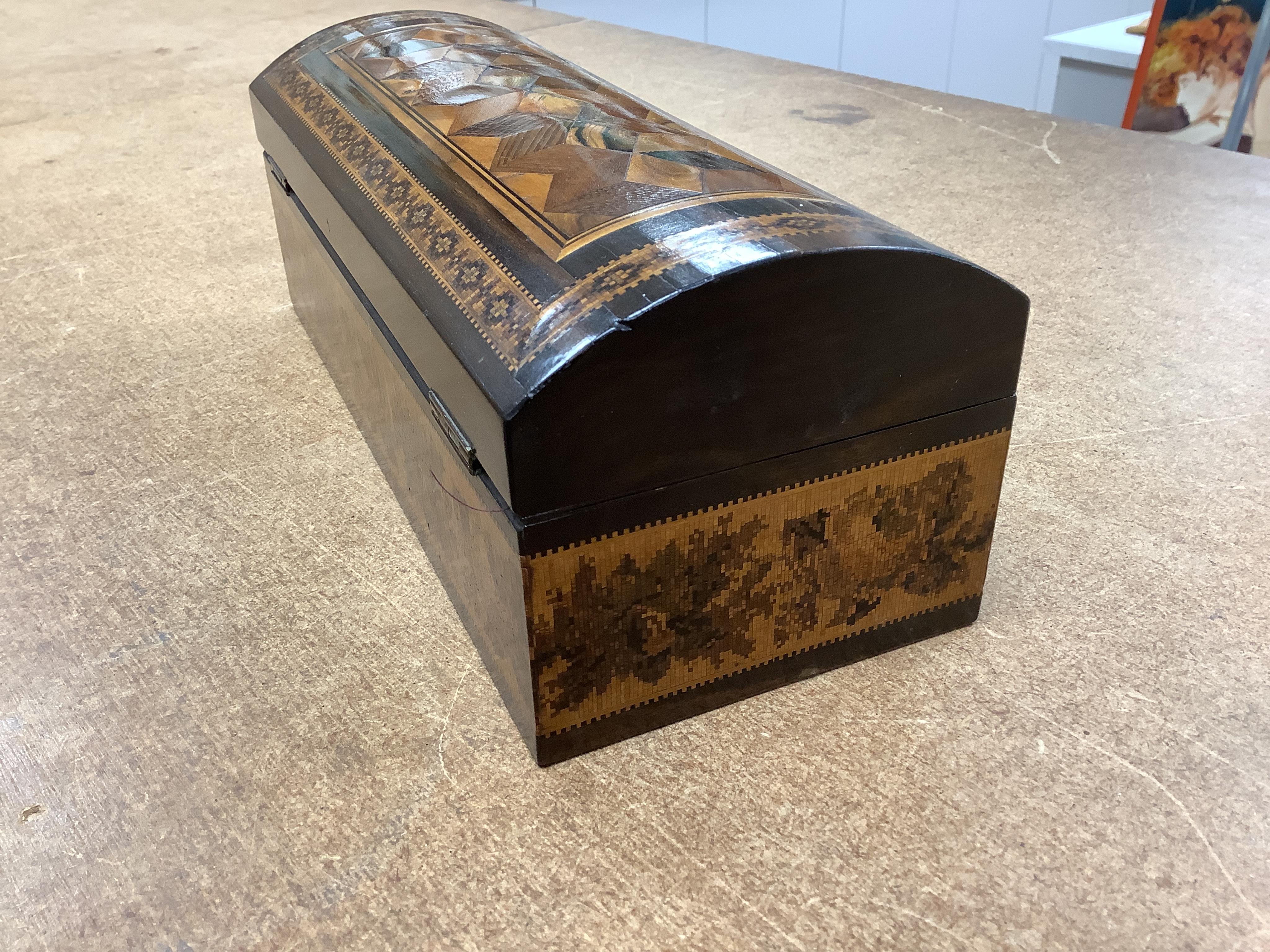 A Tunbridgeware specimen cube marquetry and Tesserae Mosaic domed glove box, c.1840, with silk lining, 24cm wide